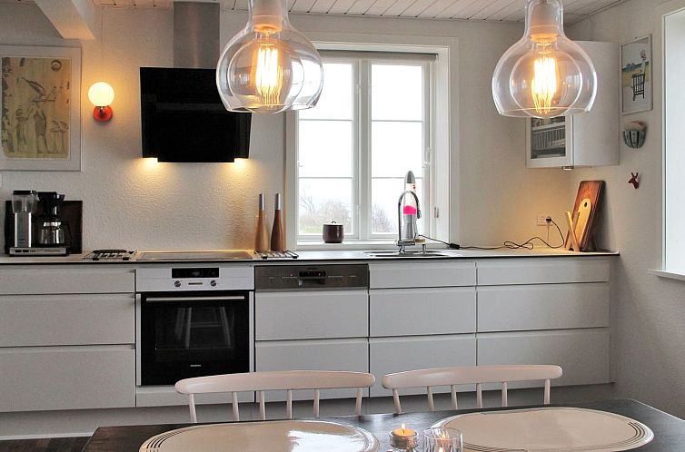 Vakantiehuis "Uschi" - 15m from the sea