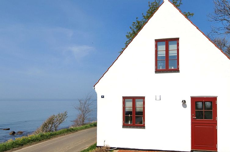 Vakantiehuis "Uschi" - 15m from the sea