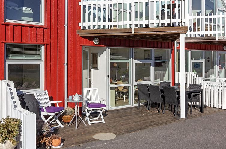 Vakantiehuis "Halldora" - 10m from the sea