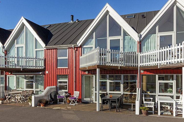 Vakantiehuis "Halldora" - 10m from the sea