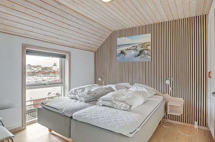 Vakantiehuis "Halldora" - 10m from the sea