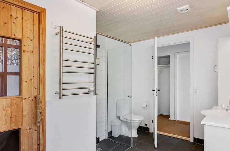 Vakantiehuis "Dorit" - 600m from the sea