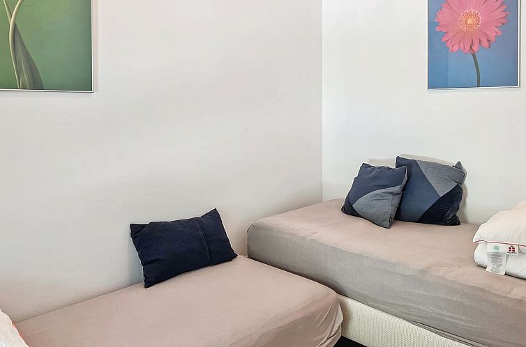 Vakantiehuis "Axel" - 1.2km from the sea