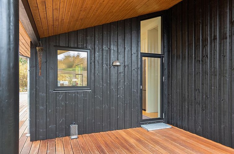 Vakantiehuis "Ellin" - 800m from the sea