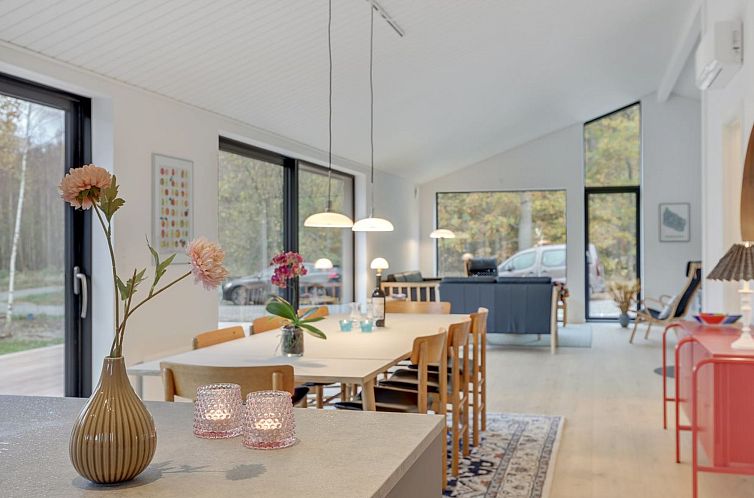 Vakantiehuis "Ellin" - 800m from the sea