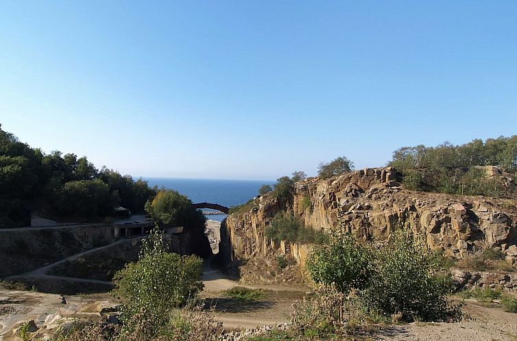 Vakantiehuis "Yasha" - 200m from the sea