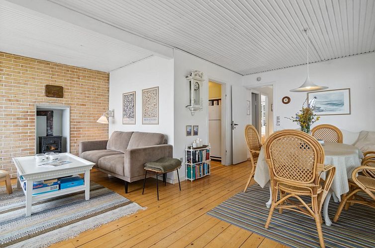 Vakantiehuis "Yasha" - 200m from the sea