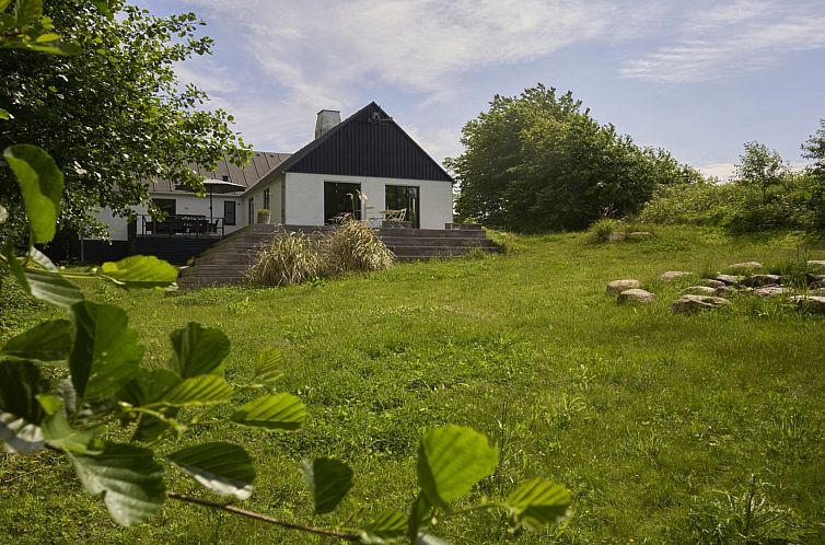 Vakantiehuis "Agir" - 200m from the sea