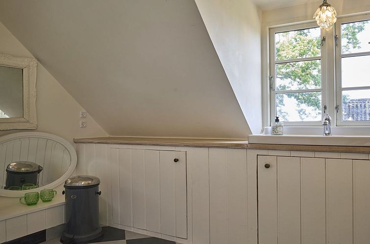 Vakantiehuis "Merrit" - 250m from the sea