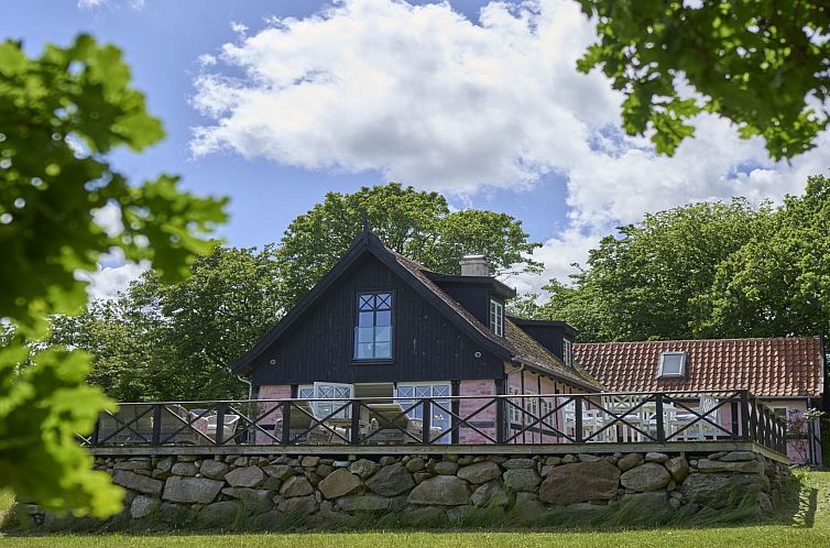 Vakantiehuis "Merrit" - 250m from the sea