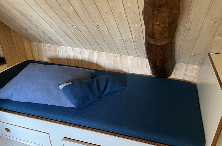 Vakantiehuis "Nyyrikki" - 100m from the sea