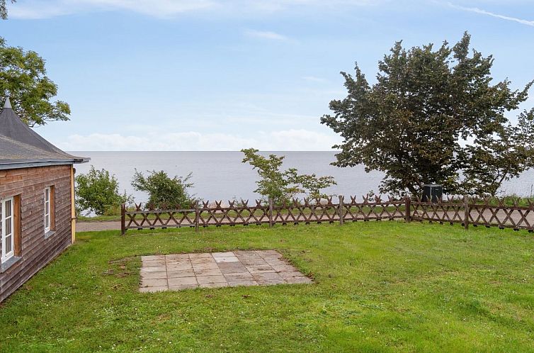 Appartement "Alfred" - 25m from the sea