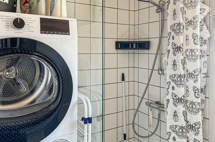 Vakantiehuis "Carlie" - 2.8km from the sea