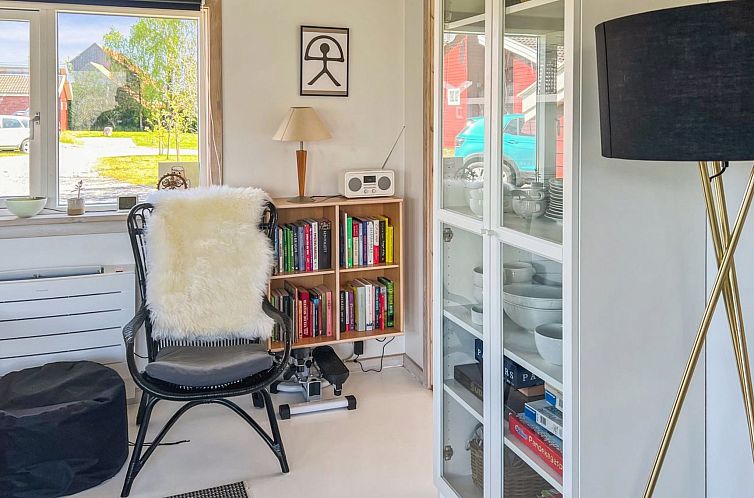 Vakantiehuis "Carlie" - 2.8km from the sea