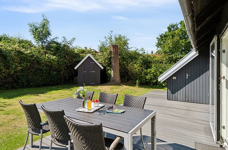 Vakantiehuis "Laerke" - 200m from the sea