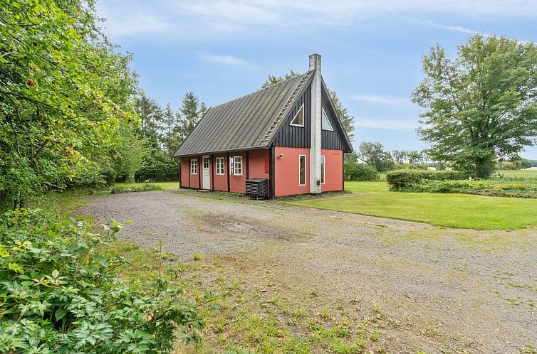 Vakantiehuis "Thana" - 8km from the sea