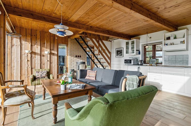 Vakantiehuis "Thana" - 8km from the sea