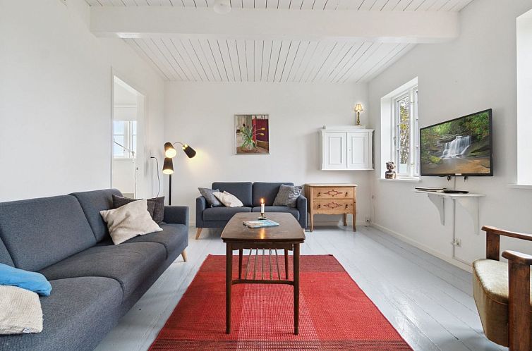 Vakantiehuis "Torbjörn" - 2.5km from the sea