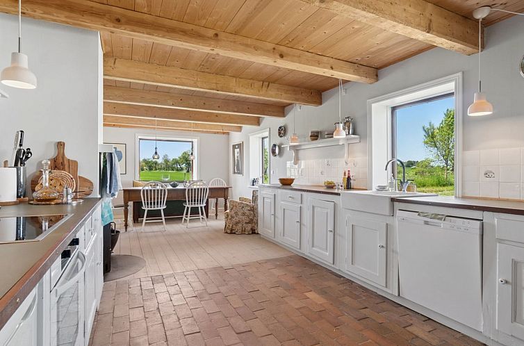 Vakantiehuis "Aarni" - 6.5km from the sea