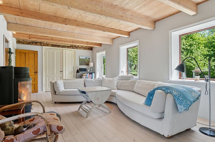 Vakantiehuis "Aarni" - 6.5km from the sea