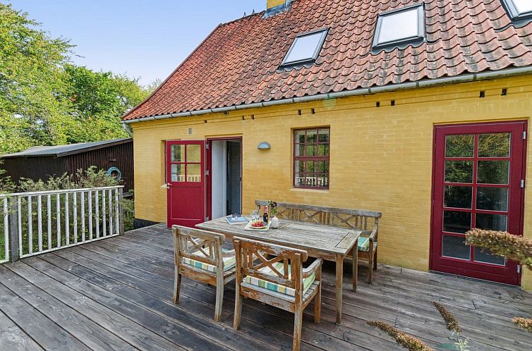Vakantiehuis "Waldemar" - 8km from the sea