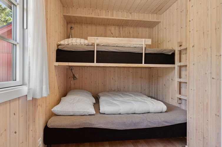 Vakantiehuis "Johan" - 200m from the sea