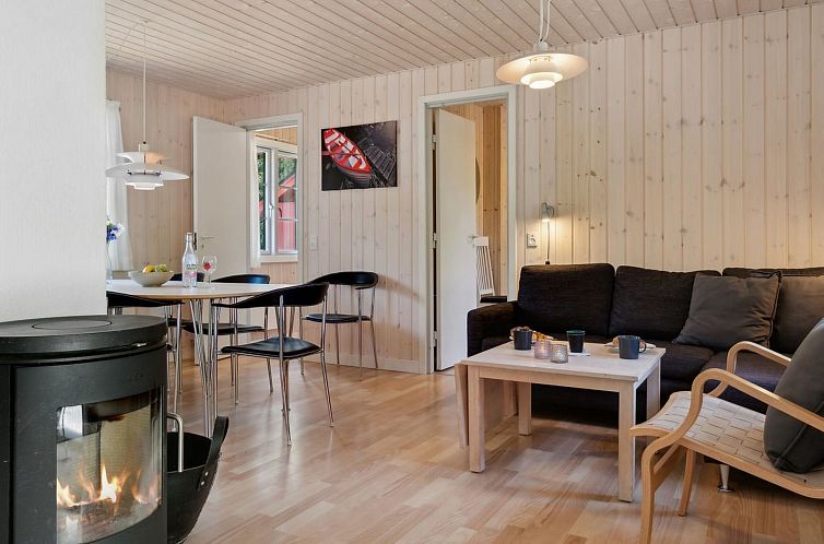 Vakantiehuis "Nis" - 200m from the sea