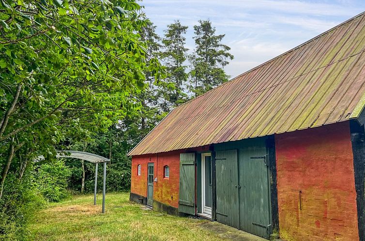 Vakantiehuis "Virpi" - 8km from the sea