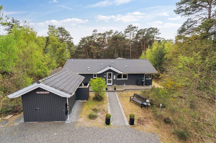 Vakantiehuis "Virpi" - 8km from the sea