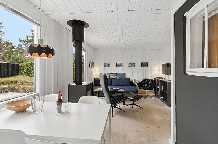 Vakantiehuis "Laurentius" - 50m from the sea