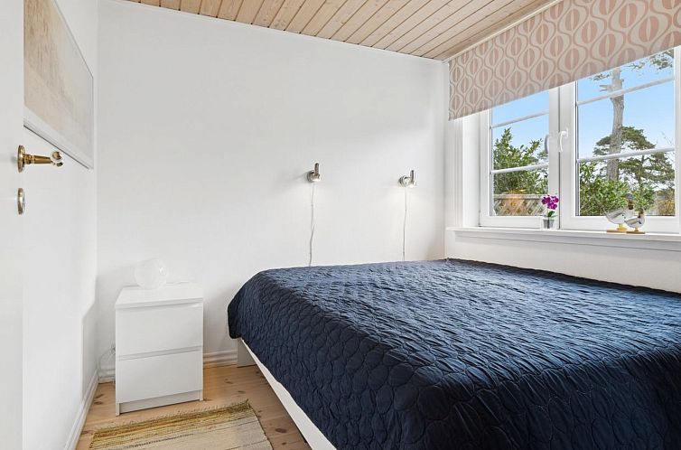 Vakantiehuis "Sonya" - 350m from the sea