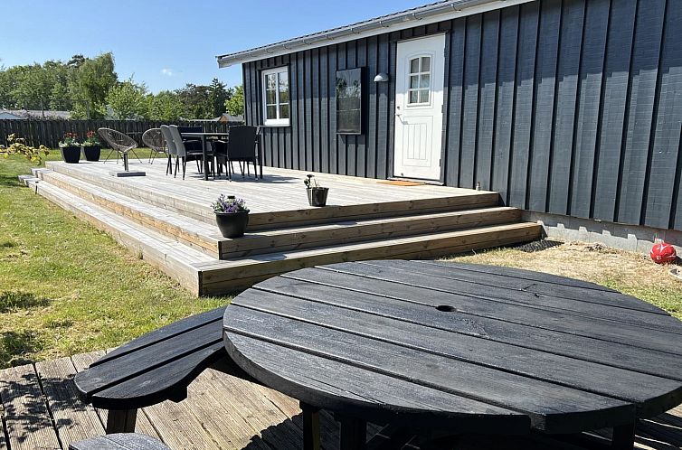 Vakantiehuis "Sonya" - 350m from the sea