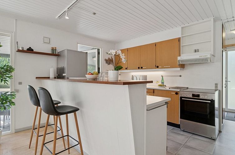 Vakantiehuis "Henri" - 800m from the sea
