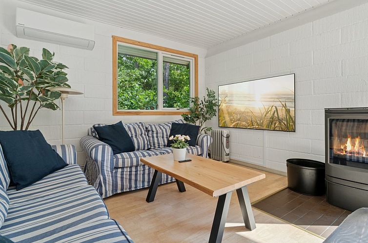 Vakantiehuis "Henri" - 800m from the sea