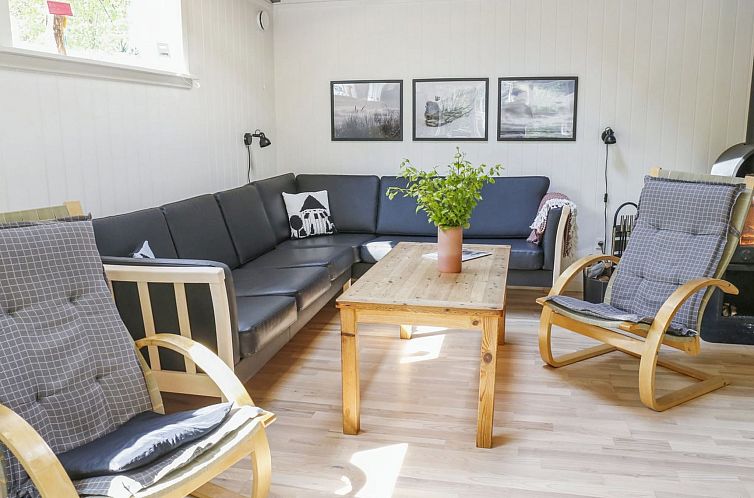 Vakantiehuis "Lisa" - 650m from the sea