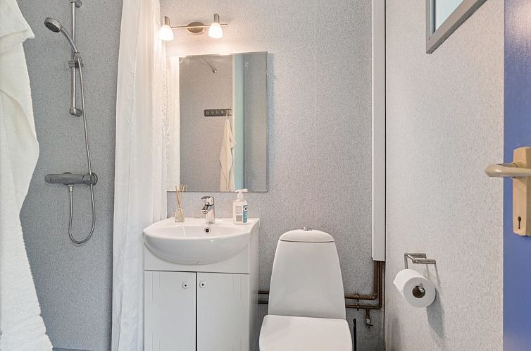 Vakantiehuis "Hallgerd" - 800m from the sea