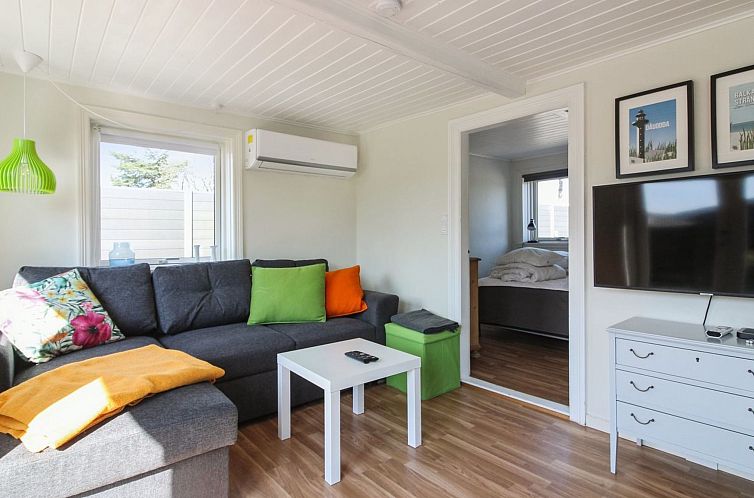 Vakantiehuis "Ulla" - 300m from the sea