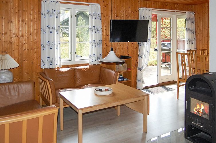 Vakantiehuis "Ulla" - 300m from the sea