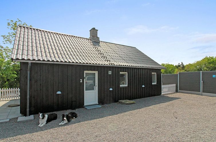 Vakantiehuis "Ulla" - 300m from the sea
