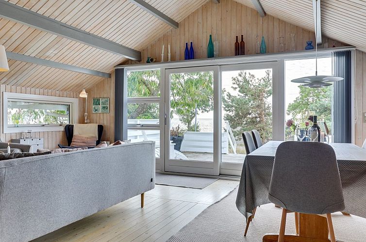 Vakantiehuis "Julietta" - 50m from the sea