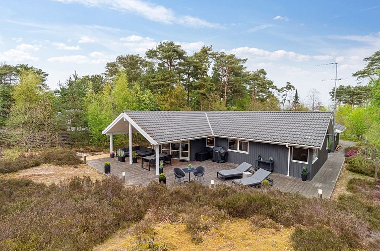 Guest house 29009433 - Holiday property Bornholm - Vakantiehuis "Bergulv" - 75m from the sea