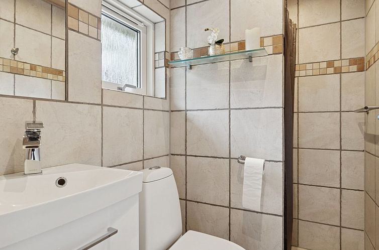 Vakantiehuis "Bergulv" - 75m from the sea