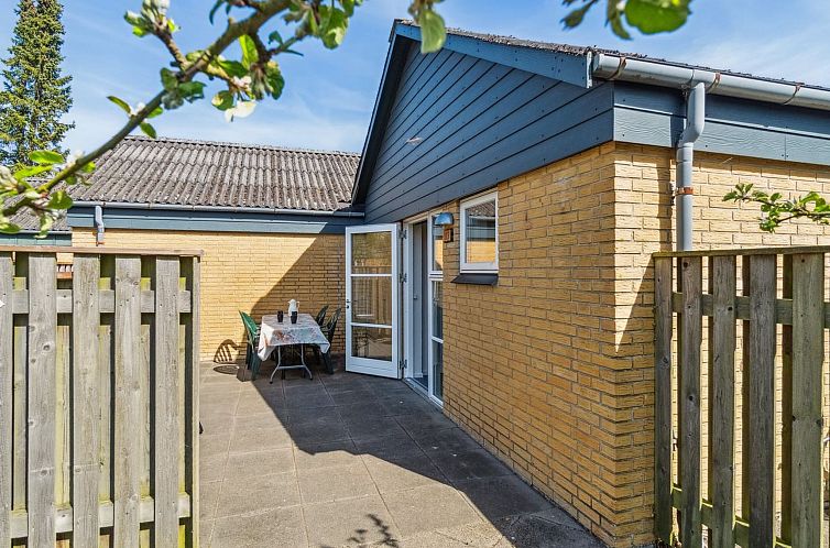 Vakantiehuis "Bea" - 300m from the sea