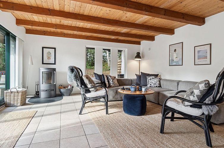 Vakantiehuis "Loke" - 300m from the sea