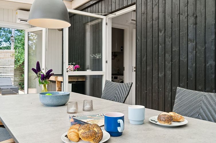 Vakantiehuis "Vasil" - 1.2km from the sea