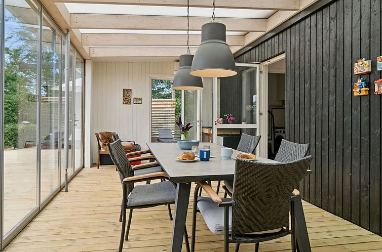 Vakantiehuis "Vasil" - 1.2km from the sea