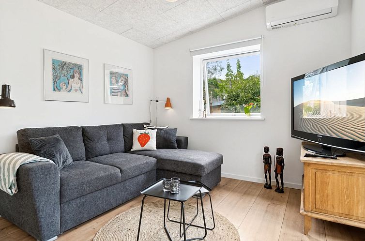 Vakantiehuis "Vasil" - 1.2km from the sea