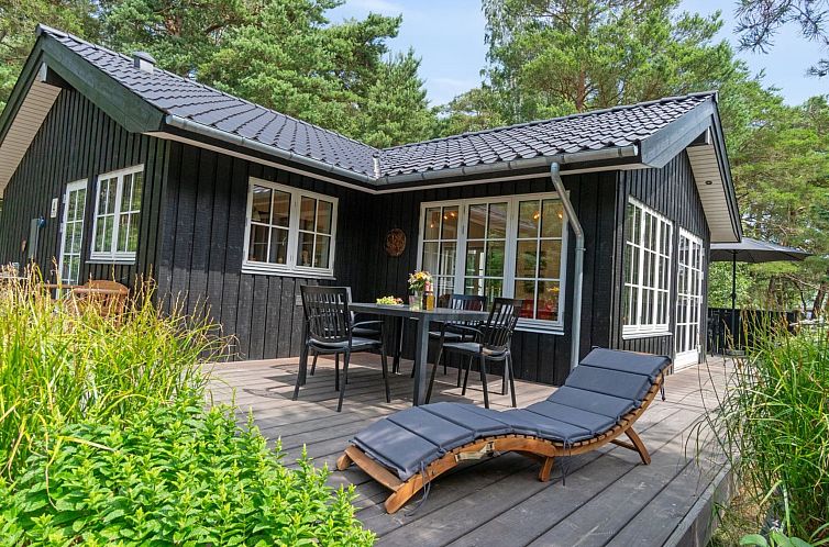 Vakantiehuis "Reinke" - 450m from the sea