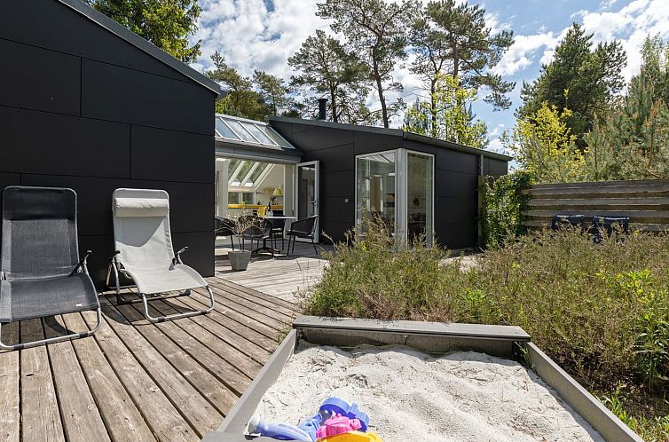 Vakantiehuis "Muriel" - 150m from the sea