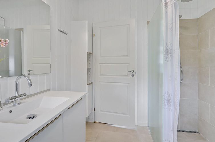 Vakantiehuis "Botolphus" - 20m from the sea